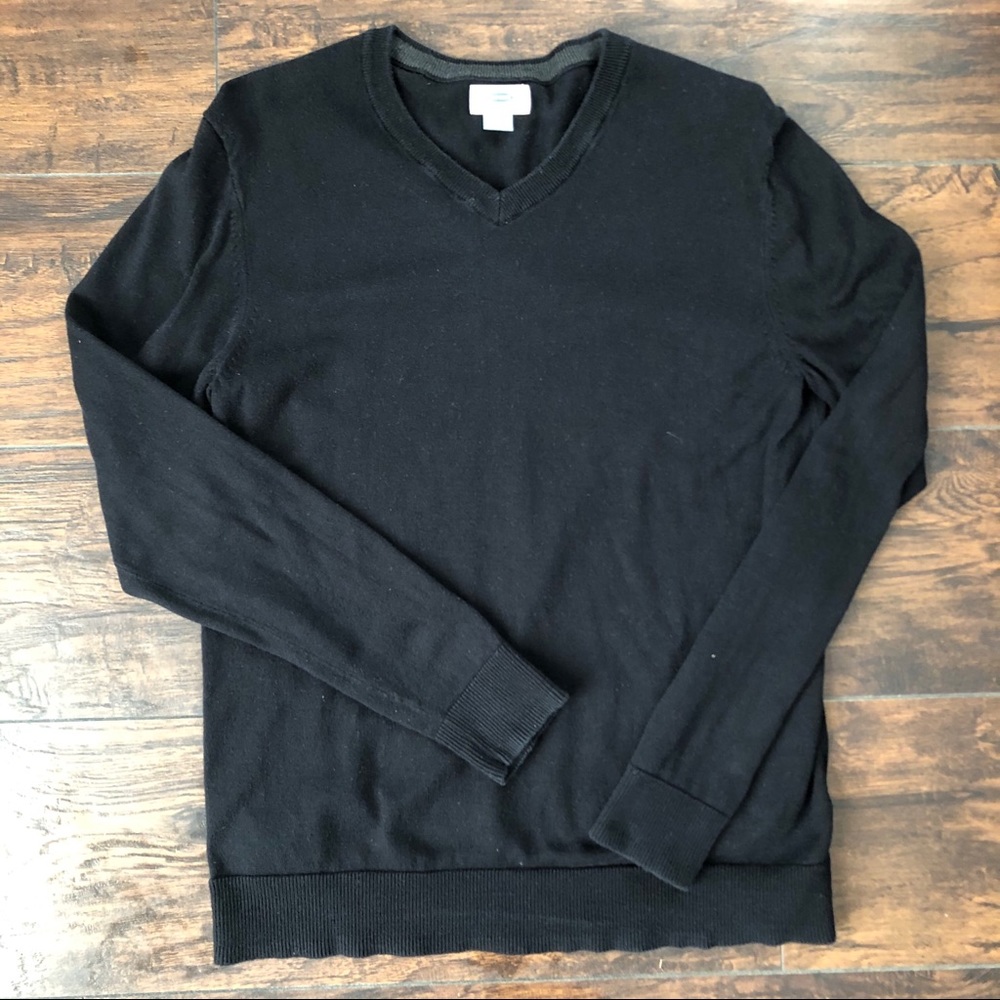 Old Navy Men’s Black V-Neck Sweater Size Medium